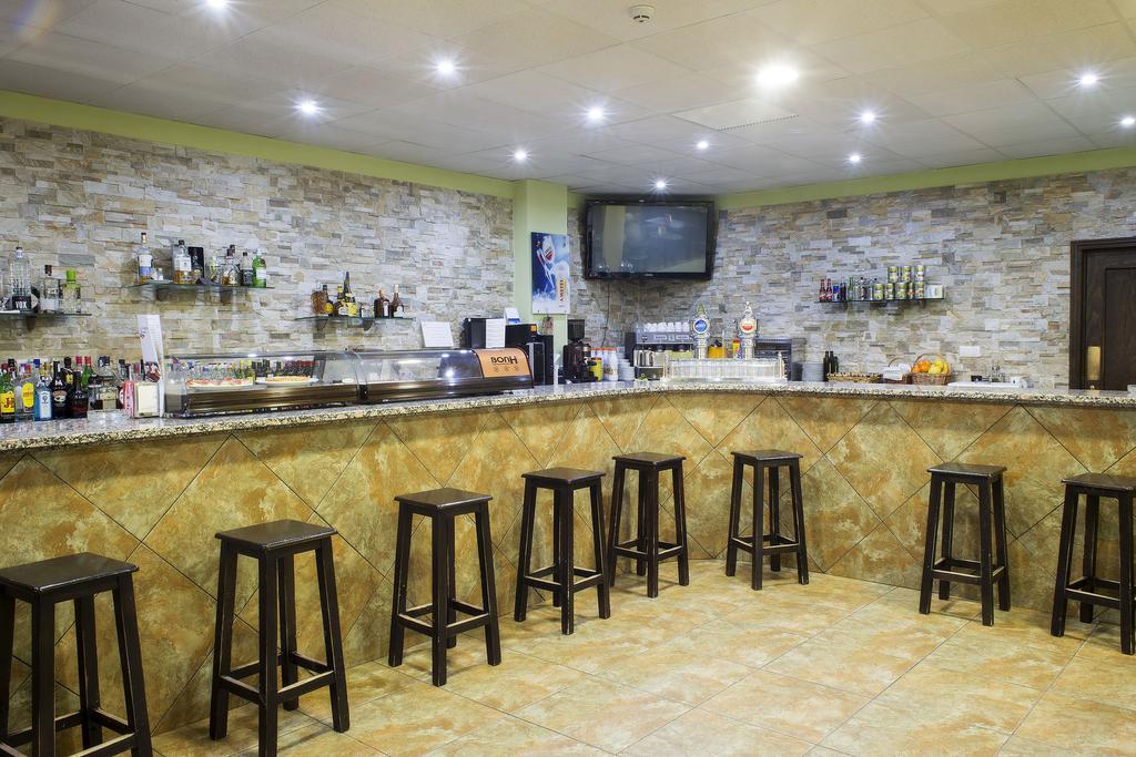 Hotel Sostenible La Laguna Brozas Exterior foto